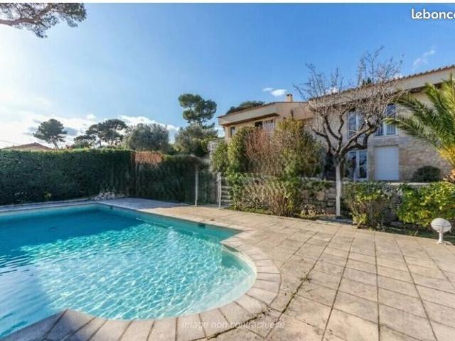 Villa 4 pièces 135 m²
