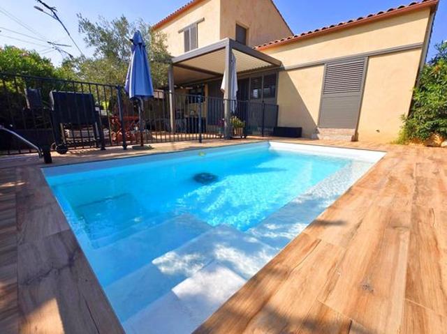 Villa 4 pièces 135 m²