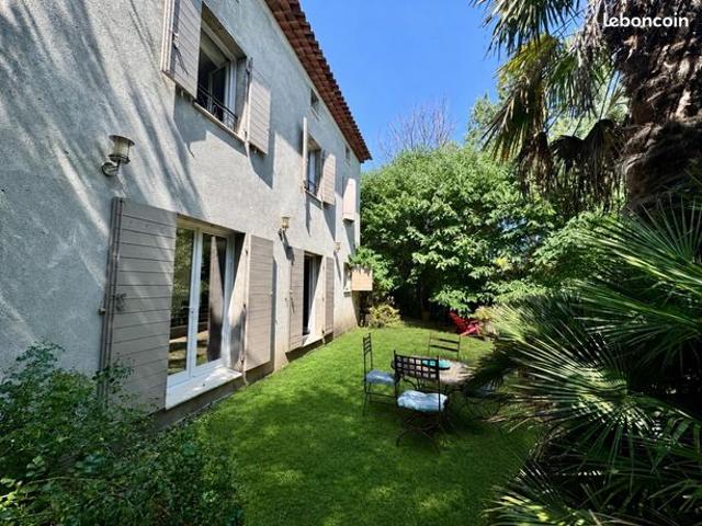 Villa 4 pièces 135 m²