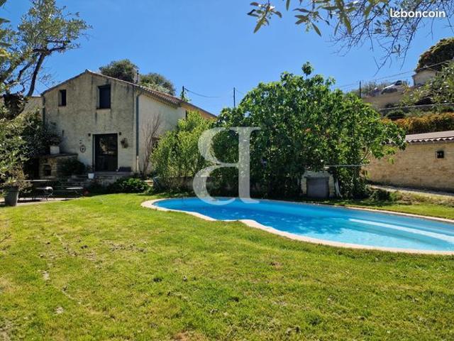 Villa 4 pièces 136 m²