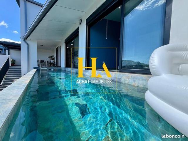 Villa 4 pièces 136 m²