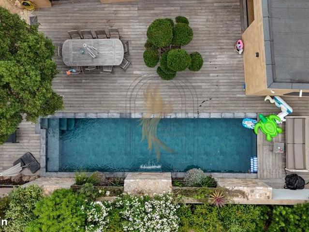Villa 4 pièces 137 m²