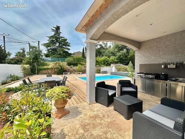 Villa 4 pièces 137 m²