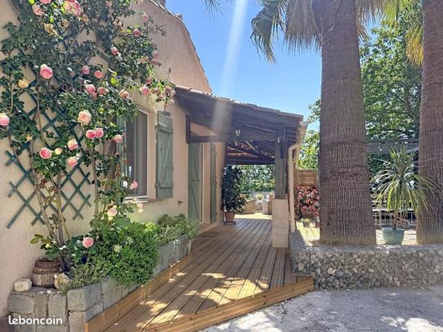Villa 4 pièces 137 m²