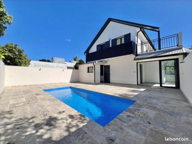 Villa 4 pièces 138 m²