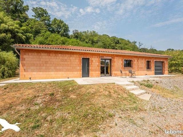 Villa 4 pièces 138 m²