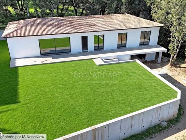 Villa 4 pièces 138 m²