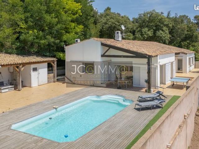 Villa 4 pièces 138 m²