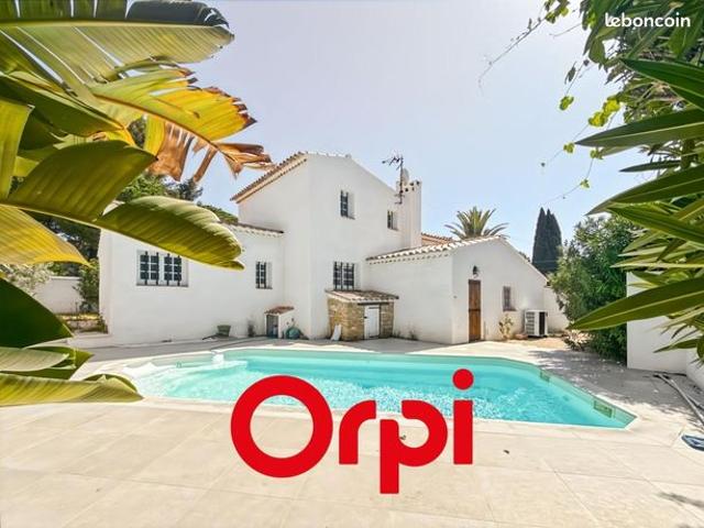 Villa 4 pièces 138 m²