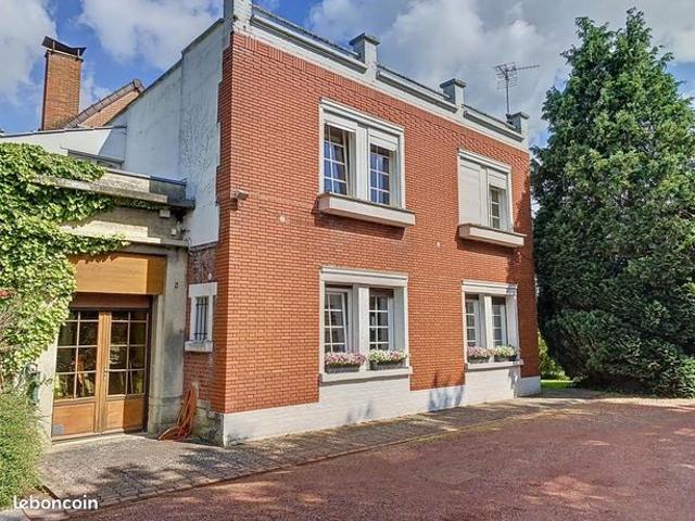 Villa 4 pièces 140 m²