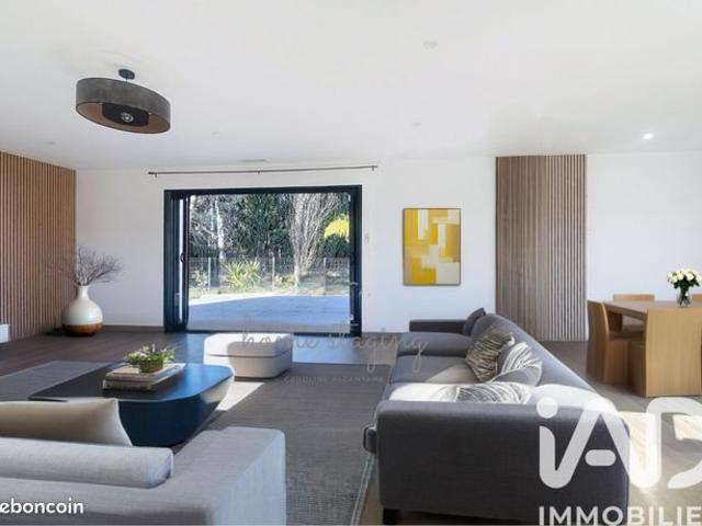 Villa 4 pièces 140 m²
