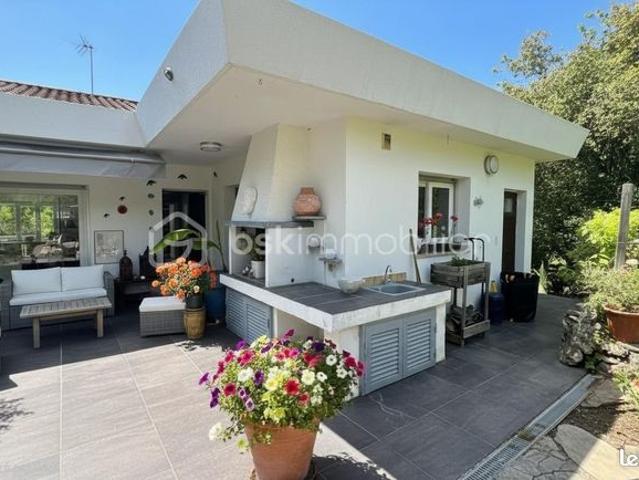 Villa 4 pièces 140 m²