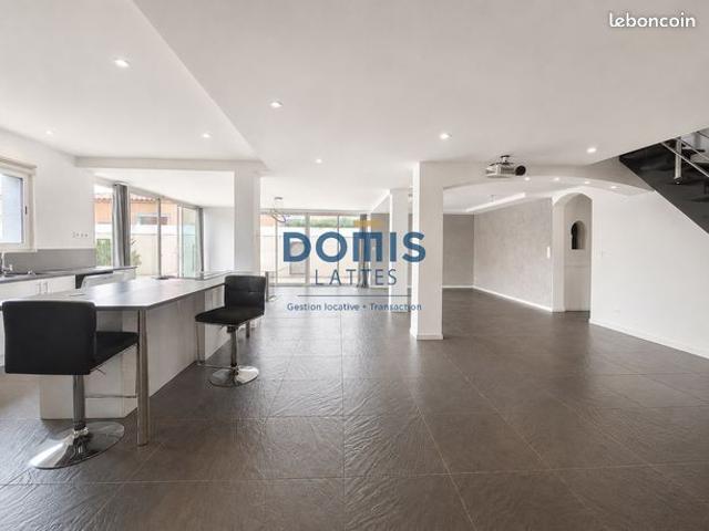 Villa 4 pièces 140 m²