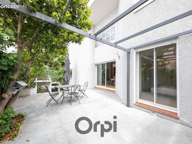 Villa 4 pièces 140 m²