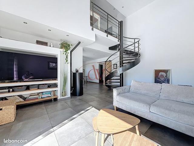 Villa 4 pièces 140 m²