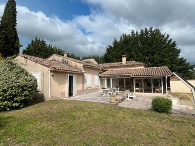 Villa 4 pièces 140 m²