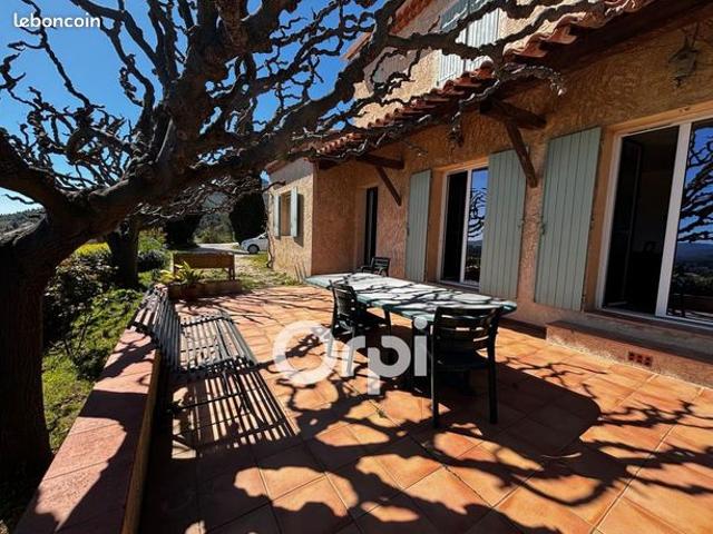 Villa 4 pièces 140 m²