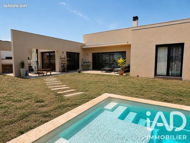 Villa 4 pièces 141 m²