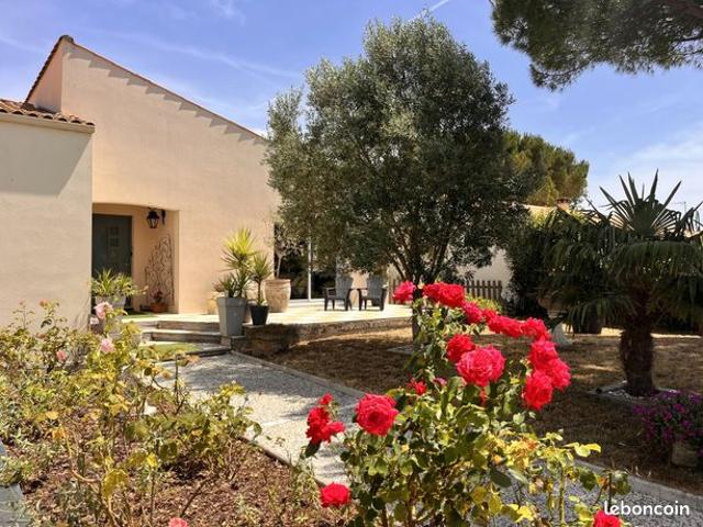 Villa 4 pièces 141 m²