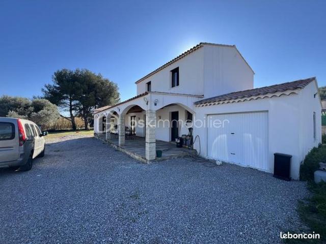 Villa 4 pièces 142 m²