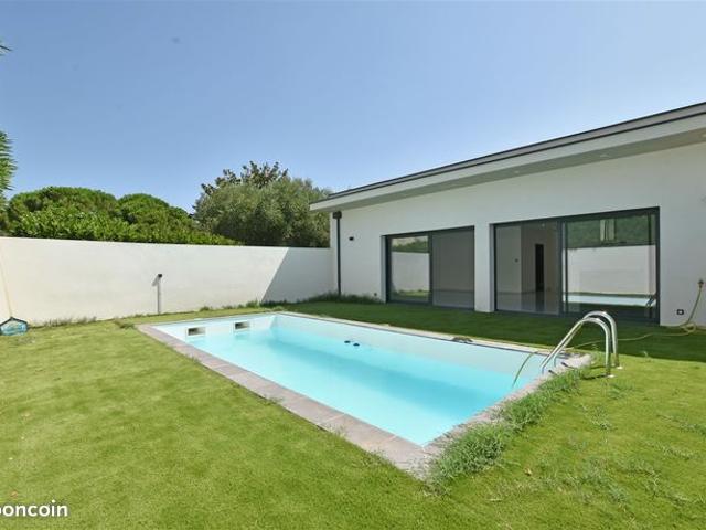 Villa 4 pièces 142 m²