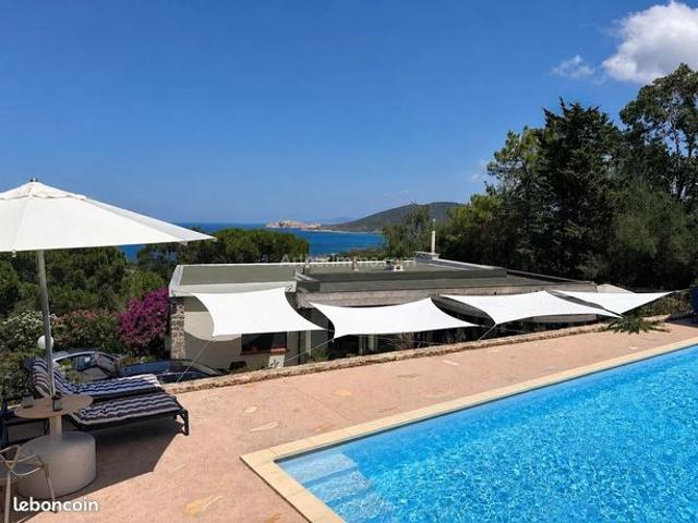 Villa 4 pièces 143 m²