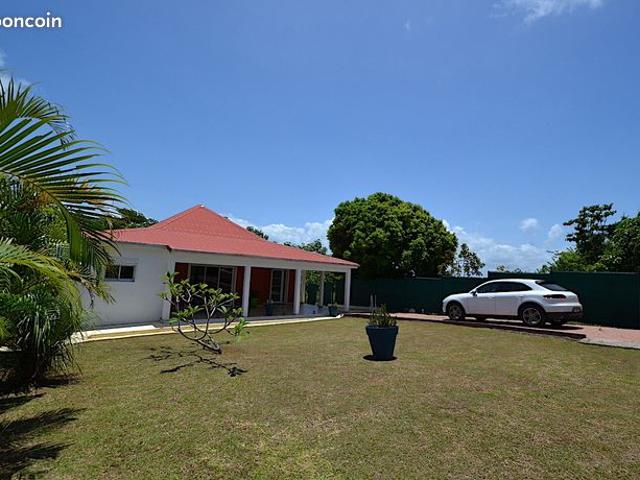 Villa 4 pièces 143 m²