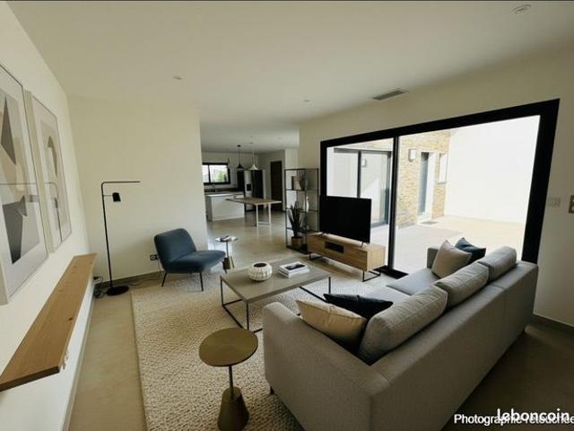 Villa 4 pièces 144 m²