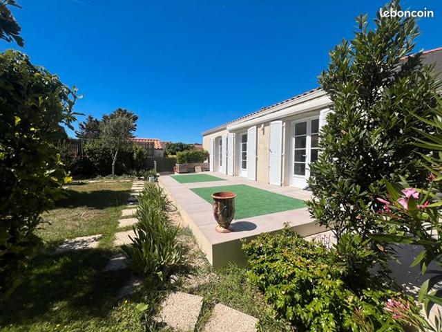 Villa 4 pièces 144 m²