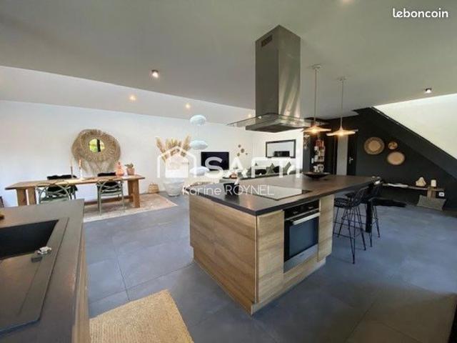 Villa 4 pièces 145 m²