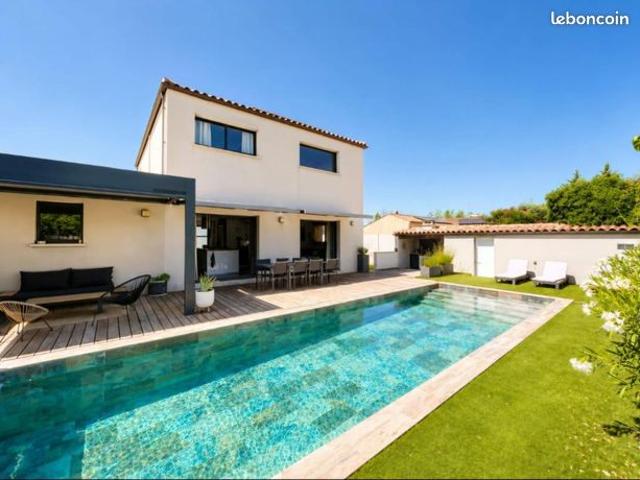 Villa 4 pièces 145 m²