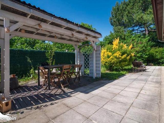 Villa 4 pièces 145 m²