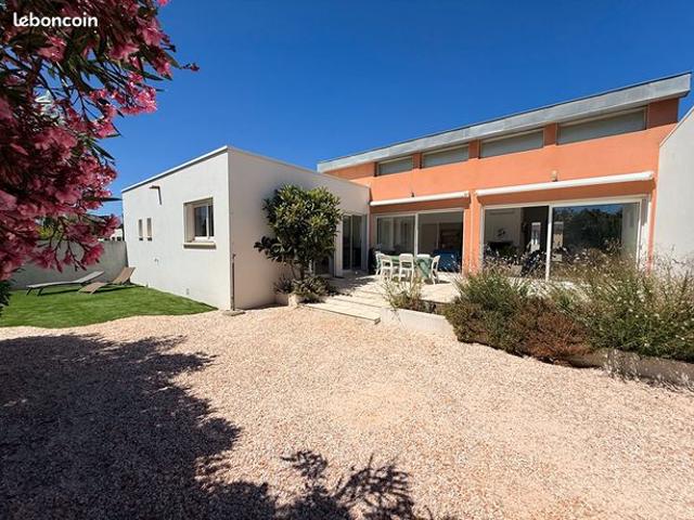 Villa 4 pièces 145 m²