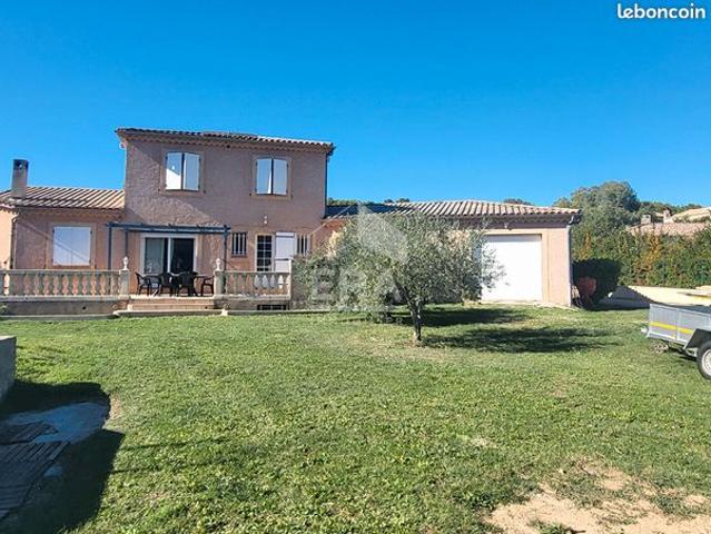 Villa 4 pièces 145 m²