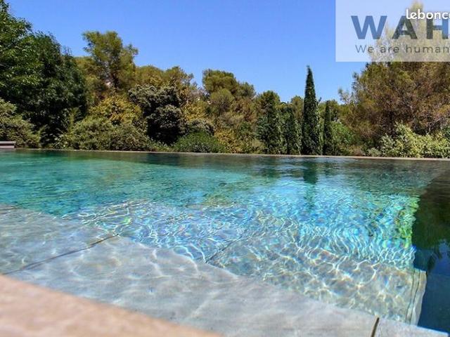 Villa 4 pièces 146 m²