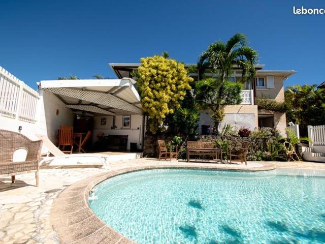 Villa 4 pièces 147 m²