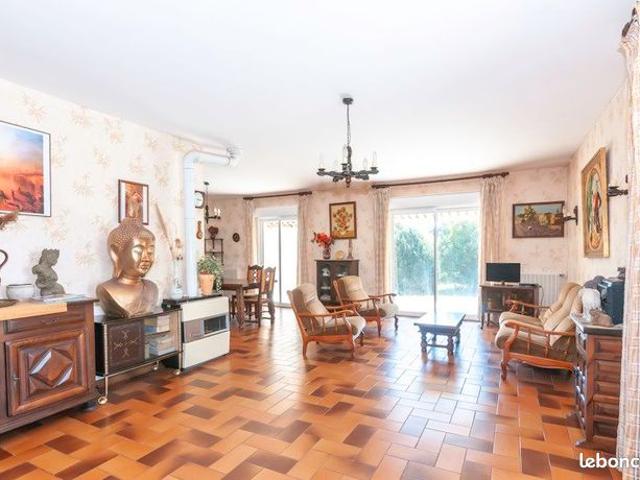 Villa 4 pièces 147 m²