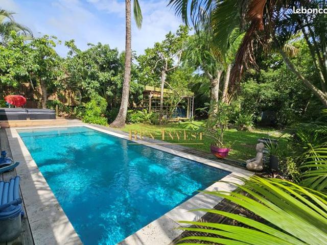 Villa 4 pièces 148 m²