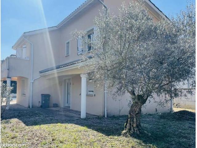 Villa 4 pièces 150 m²