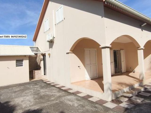 Villa 4 pièces 150 m²