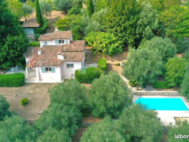 Villa 4 pièces 150 m²