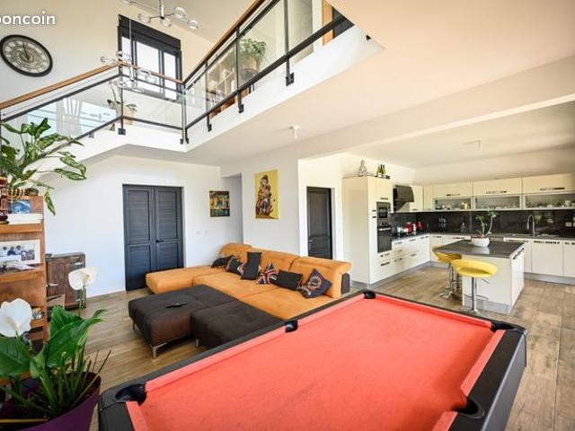 Villa 4 pièces 150 m²