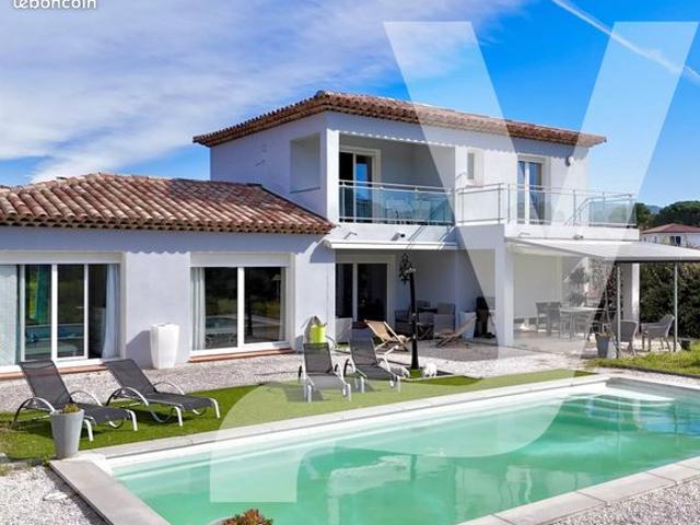 Villa 4 pièces 151 m²