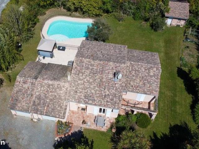 Villa 4 pièces 151 m²