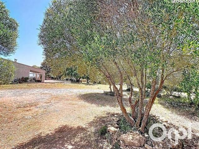 Villa 4 pièces 154 m²