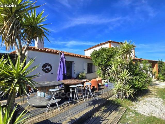 Villa 4 pièces 154 m²