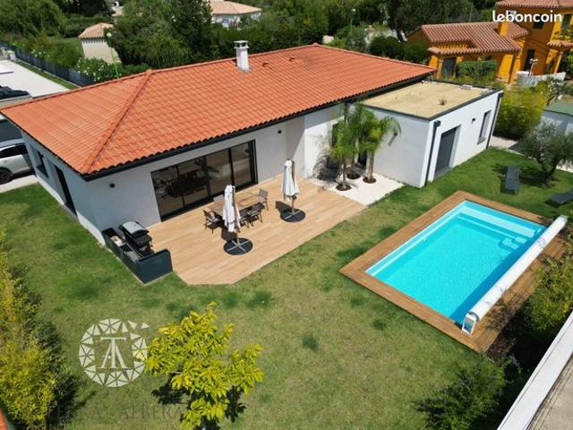 Villa 4 pièces 156 m²