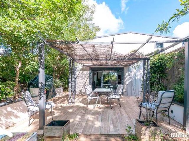 Villa 4 pièces 156 m²