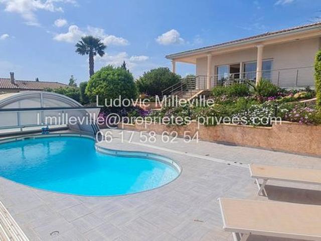 Villa 4 pièces 157 m²