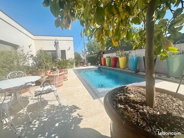 Villa 4 pièces 157 m²